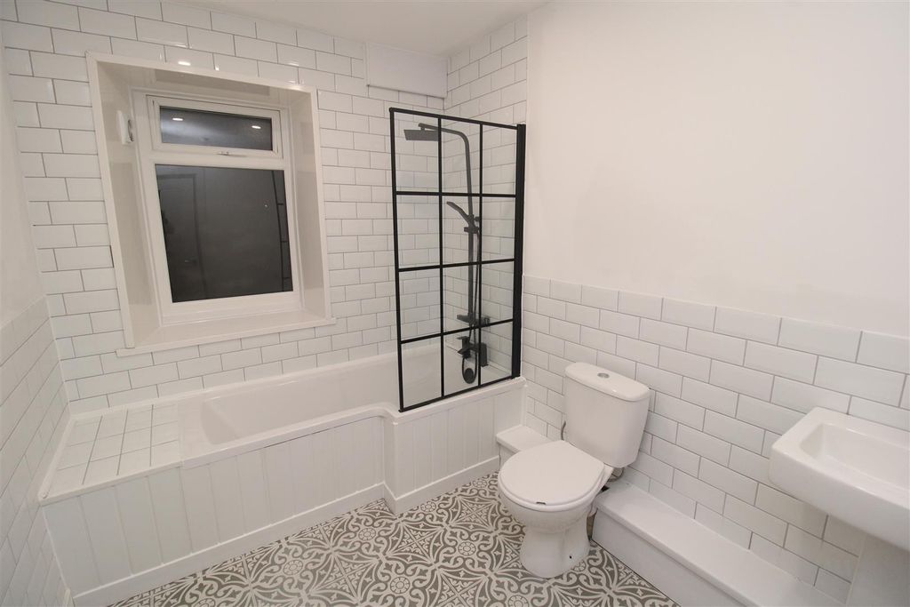 Property photo 1 of 12 Img_5304.Jpg