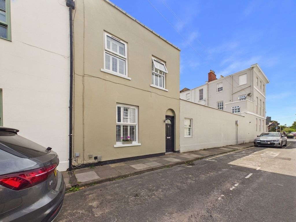 Property photo 1 of 35