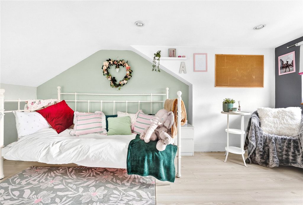 Additional image 18 of 4 bed terraced house for saleRichmond Avenue, Highams Park, London E4
