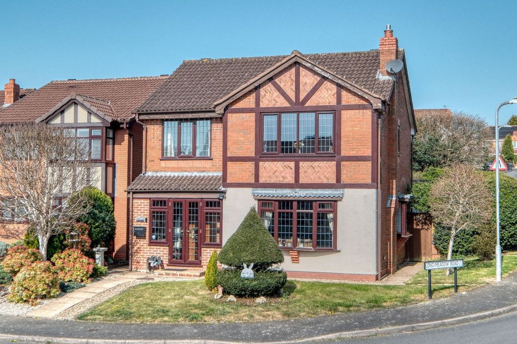 Property photo 1 of 16