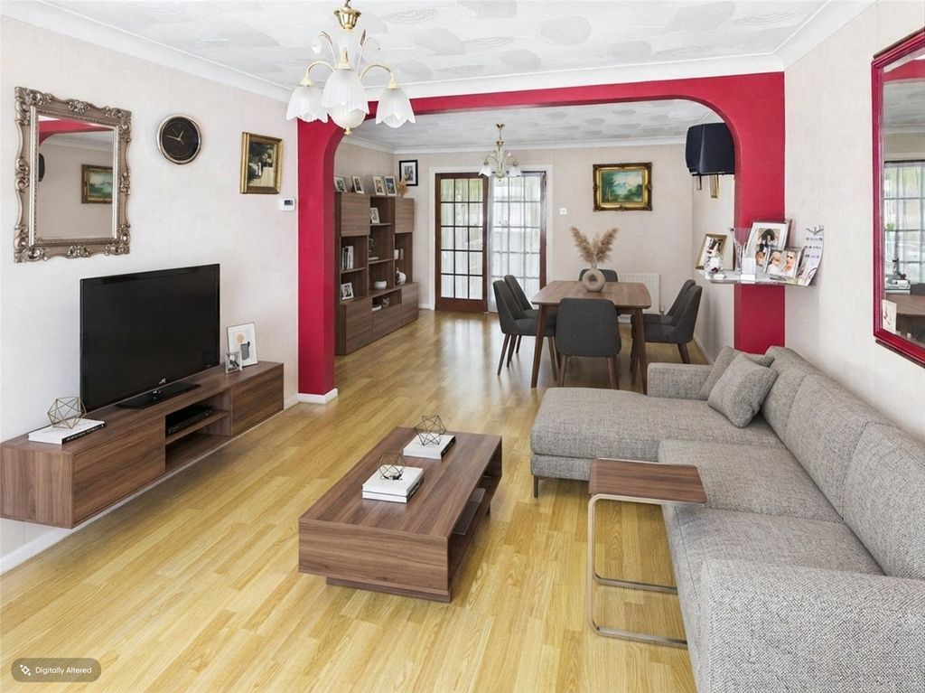 Property photo 2 of 26 Picture No. 40