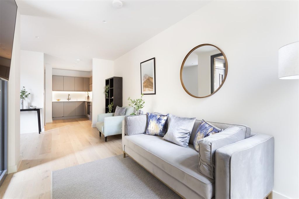 Property photo 3 of 20 Helliwell &amp; Co