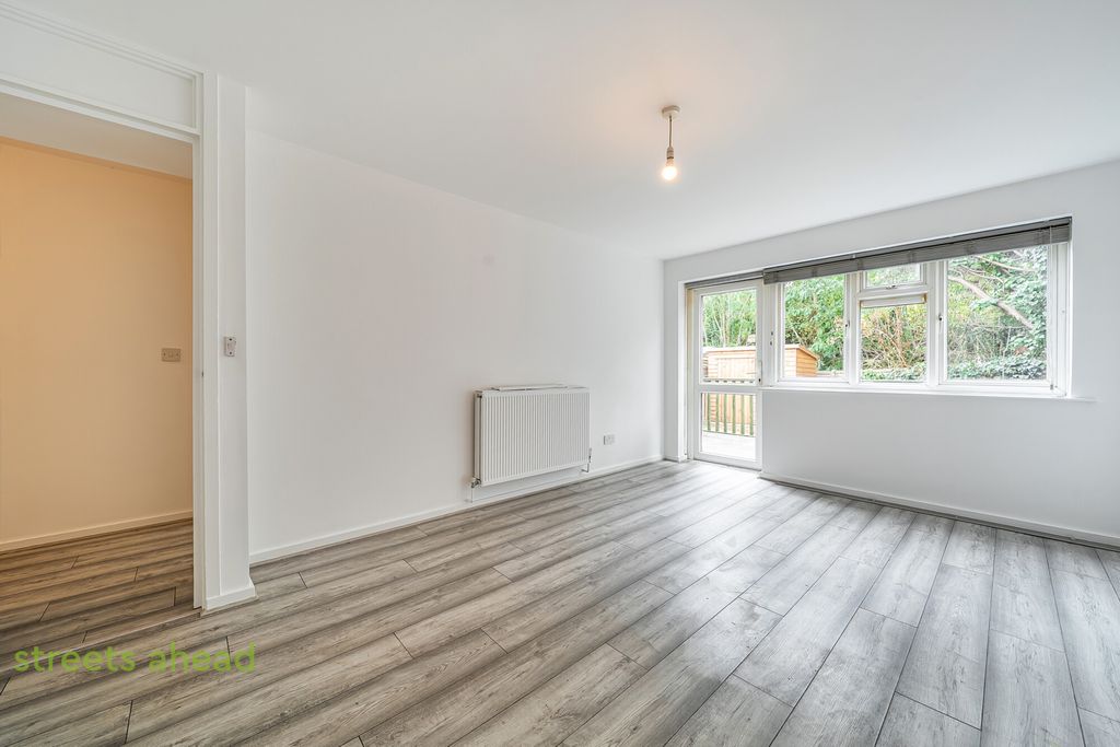 Property photo 3 of 15 5Edb4A3A-3d25-4A0...