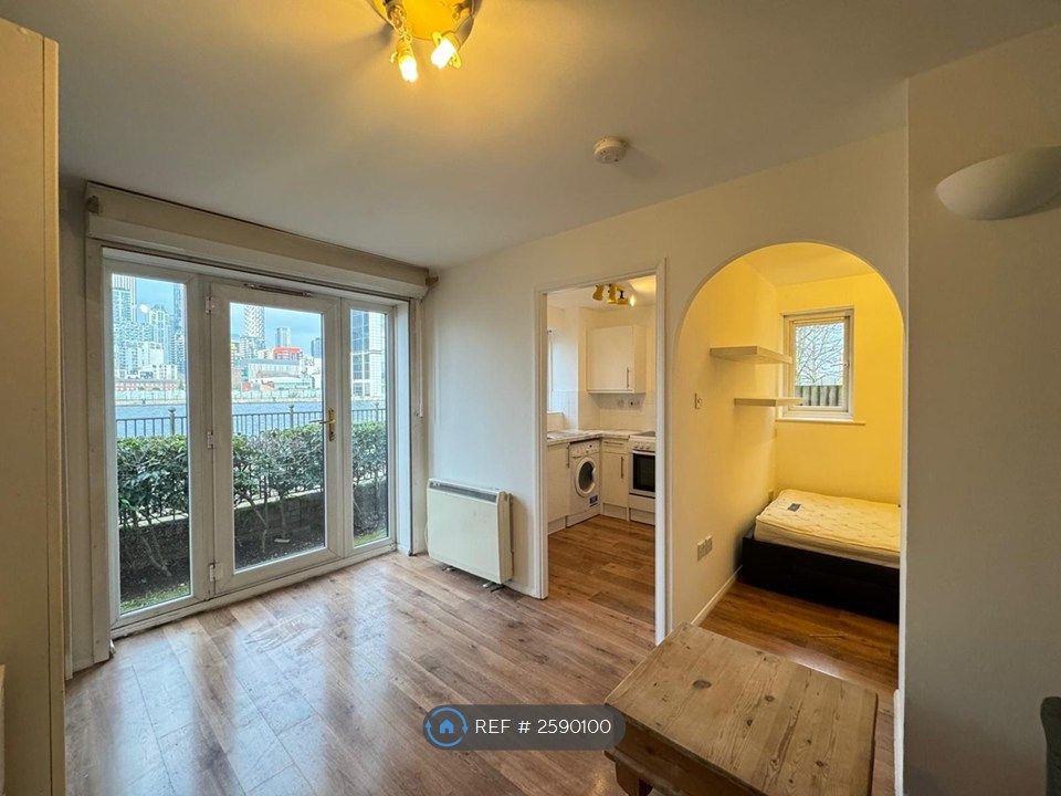 Property photo 1 of 14 Main Room + Kitchen + Bedroom