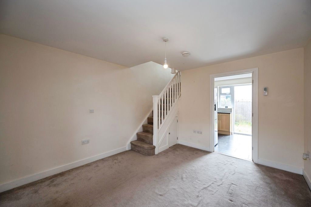 Property photo 3 of 13 Pbox-Img.Jpg