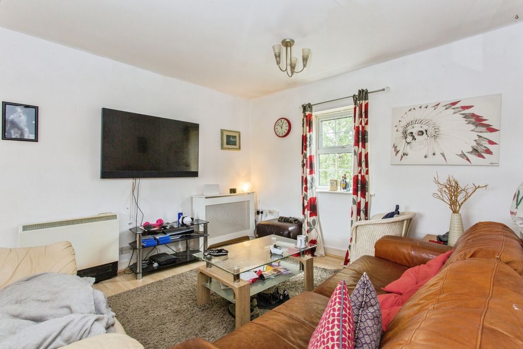 Property photo 2 of 9 Pbox-Img.Jpg