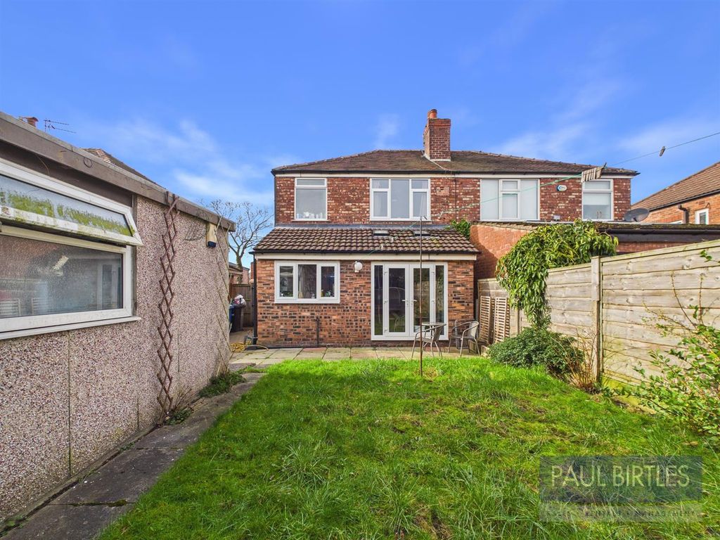 Property photo 2 of 19 Cam04378G0-Pr0295-Still017.Jpg