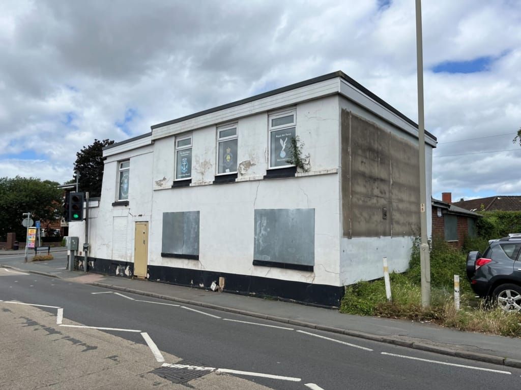 Property photo 1 of 3