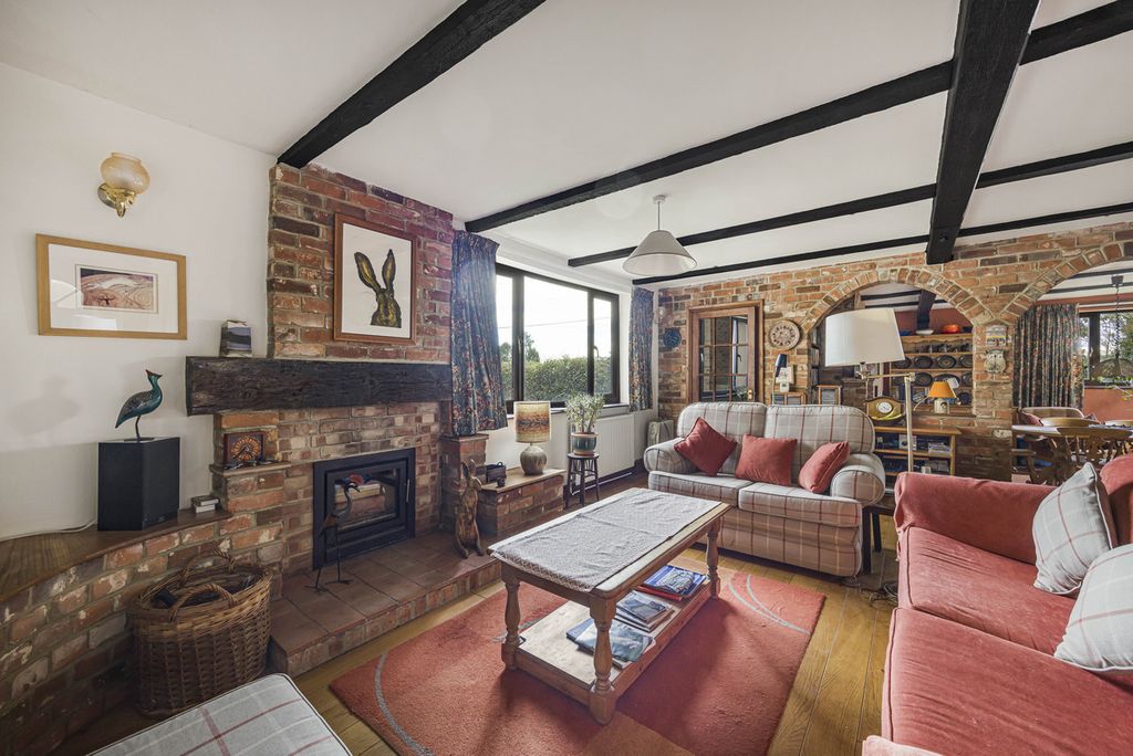 Property photo 2 of 23