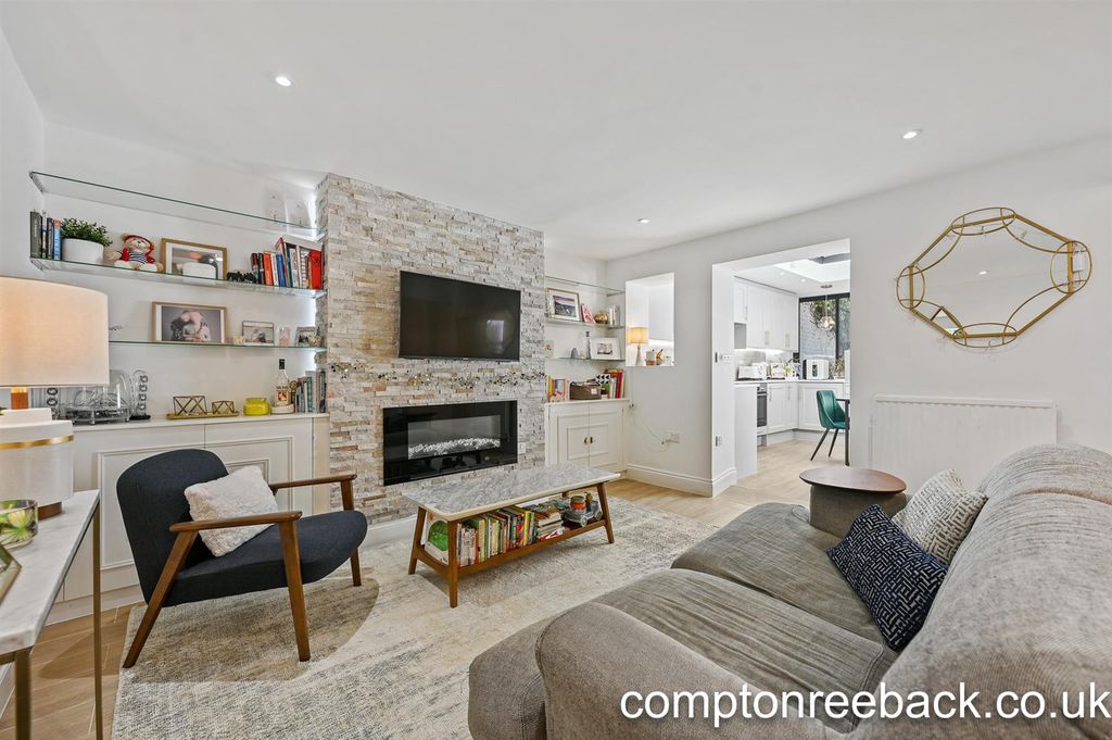 Property photo 3 of 9 Cr - Garden Flat, Shirland Road - 7 (1).Jpg