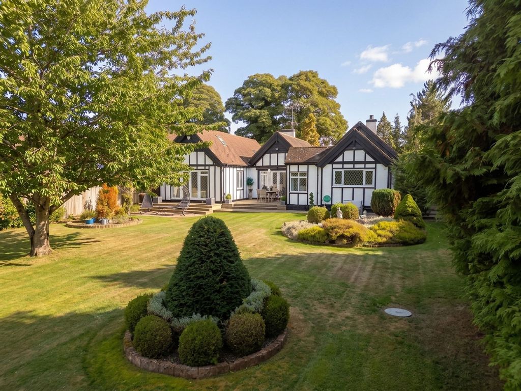 Property photo 2 of 34