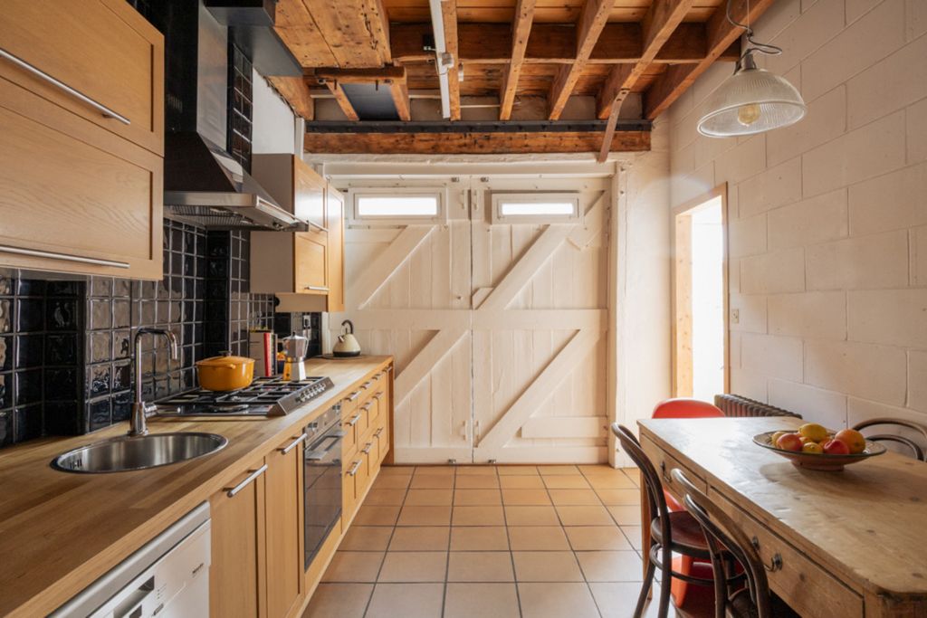 Property photo 3 of 29
