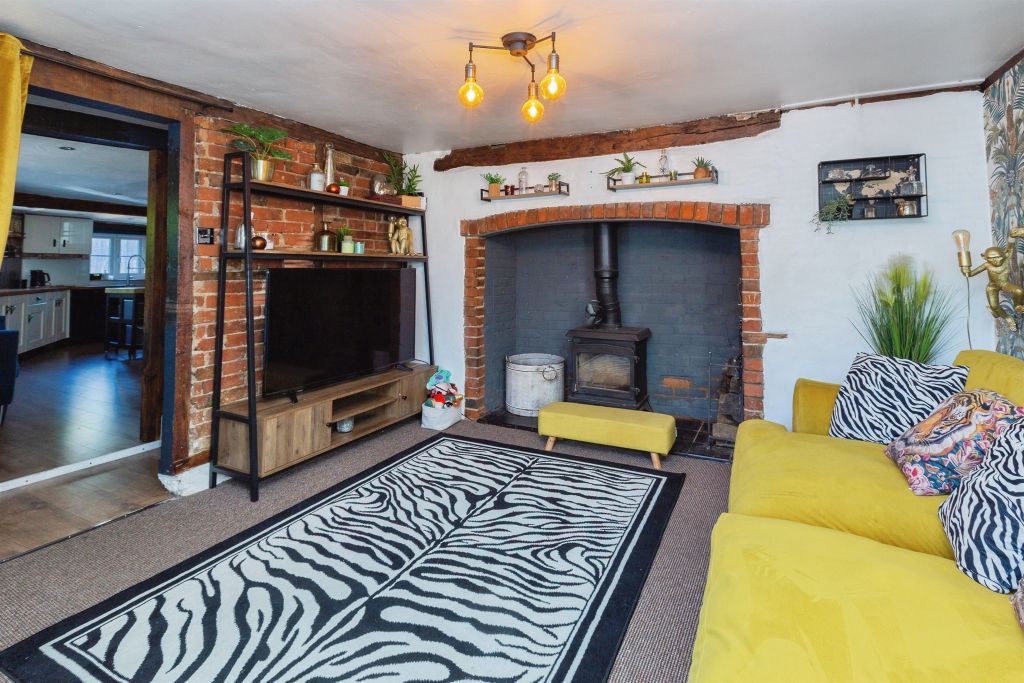 Property photo 2 of 17