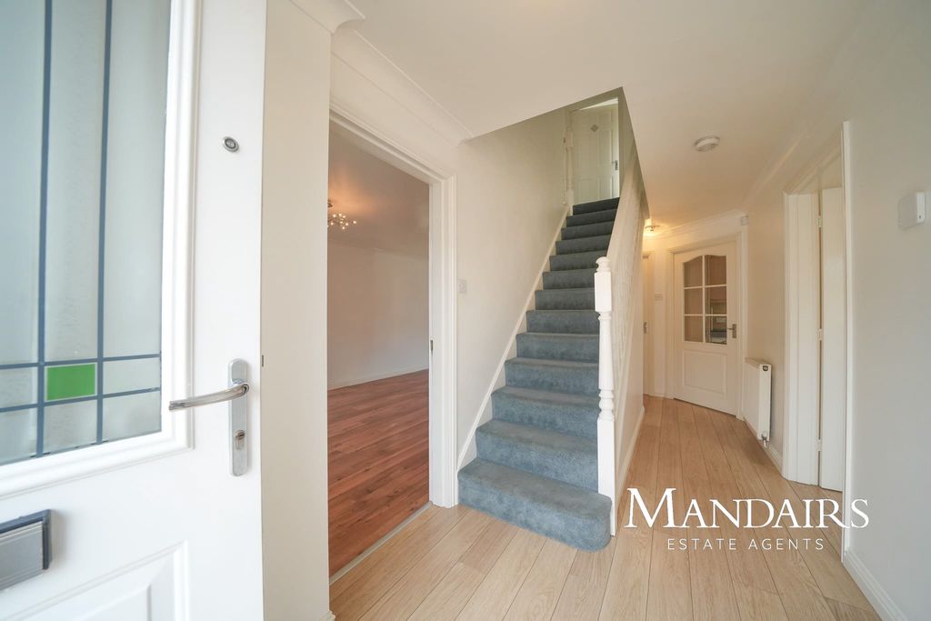 Property photo 2 of 30