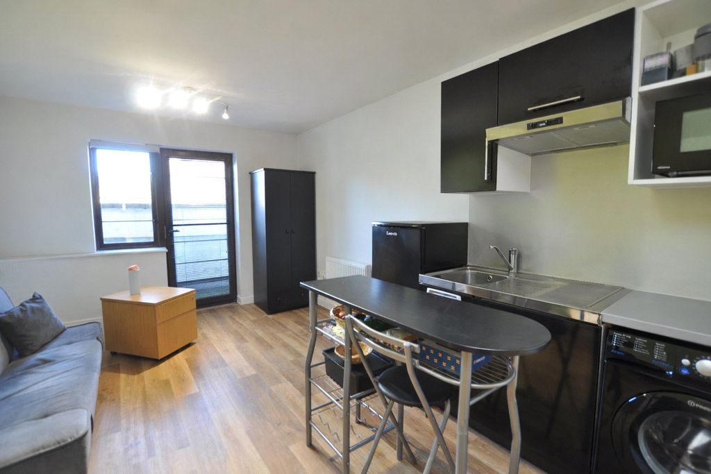 Property photo 2 of 4 Picture No. 02