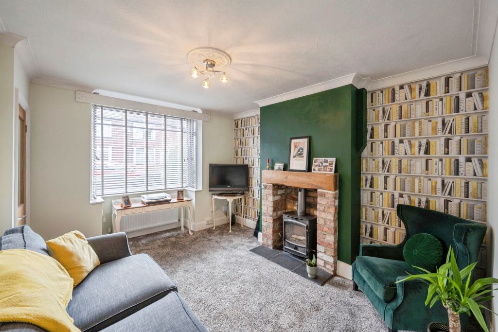 Property photo 2 of 17