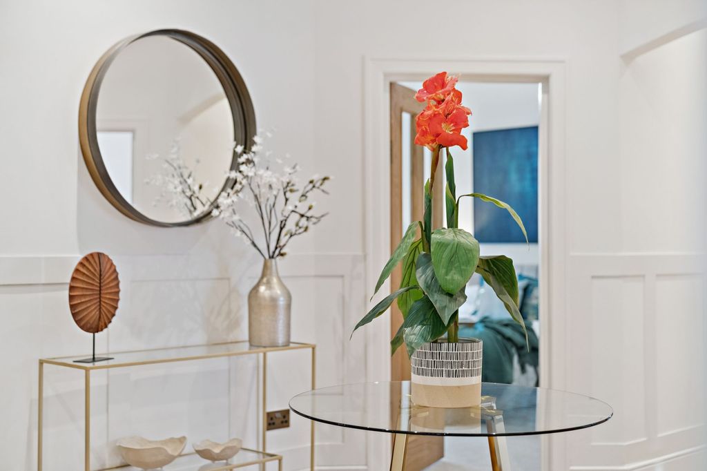 Property photo 3 of 36