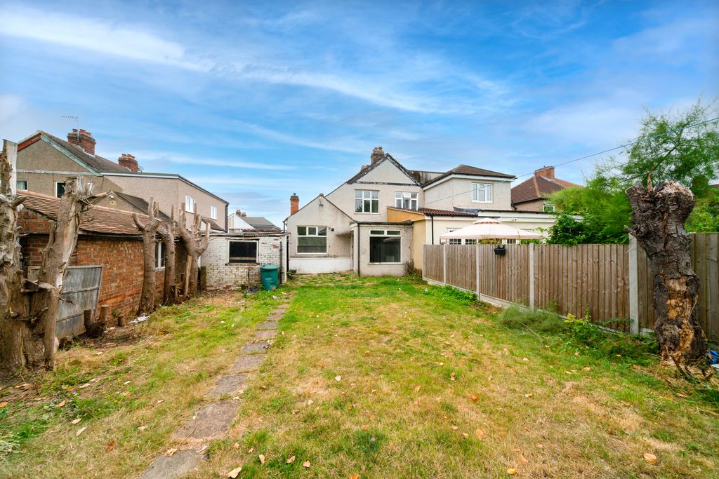 Property photo 2 of 14