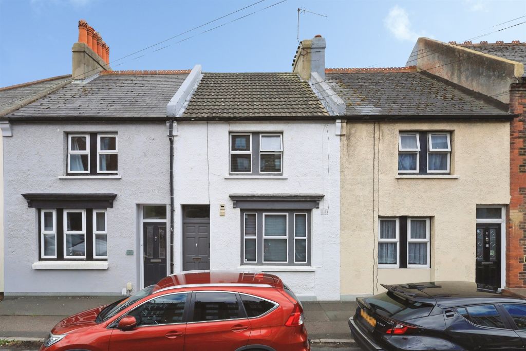 Property photo 1 of 12