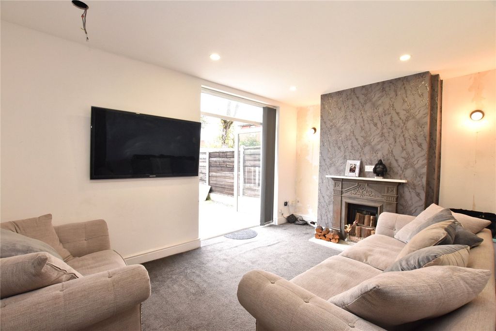 Property photo 2 of 21 Picture No. 44