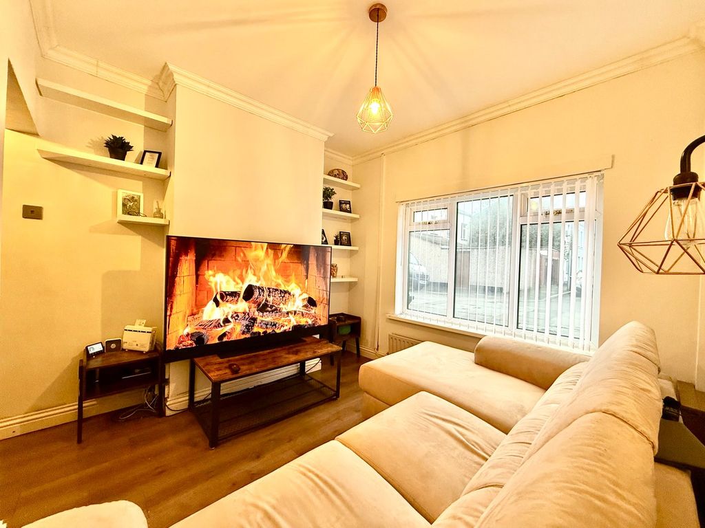 Property photo 3 of 15