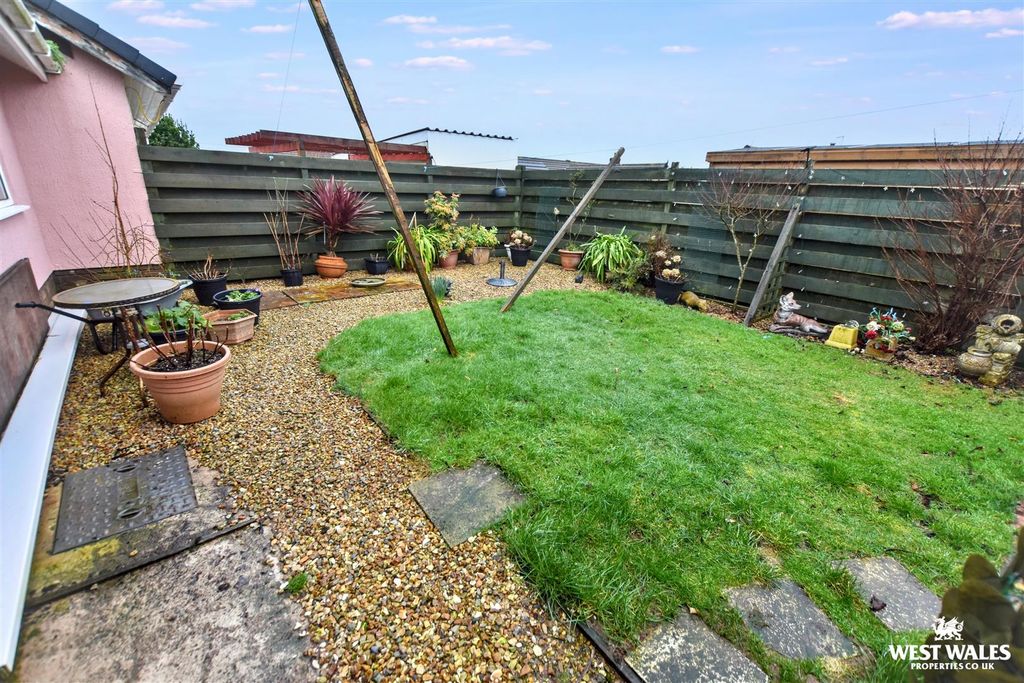 Additional image 4 of 2 bed semi-detached bungalow for saleDevonshire Road, Pembroke Dock SA72