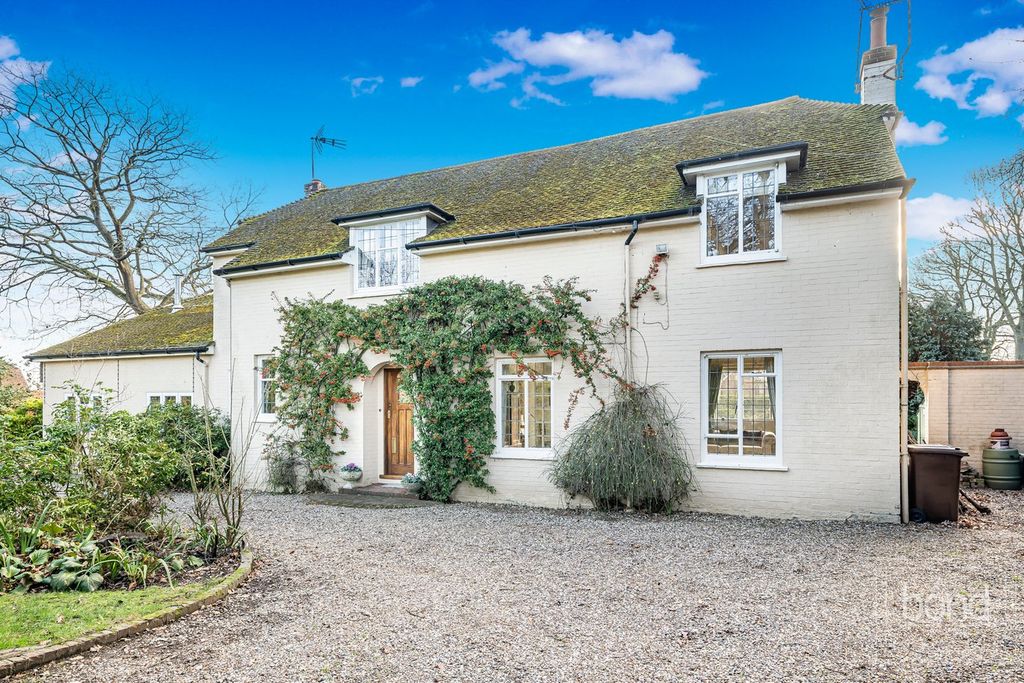 Property photo 1 of 28