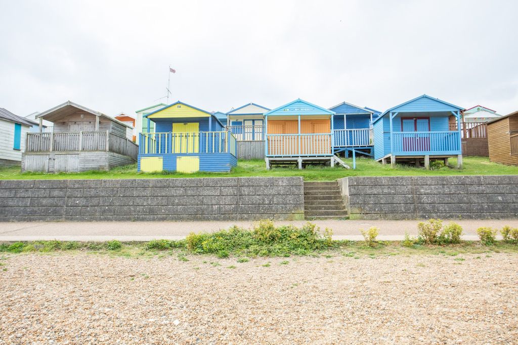 Property photo 3 of 9 Picture 3