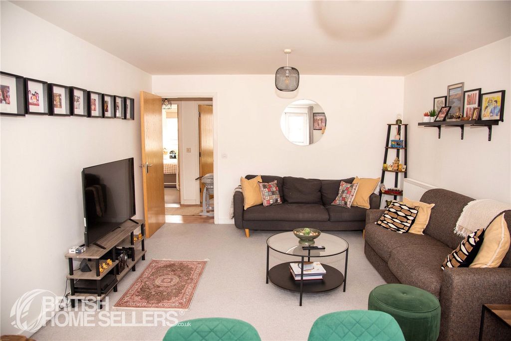 Property photo 3 of 15 Picture No. 07