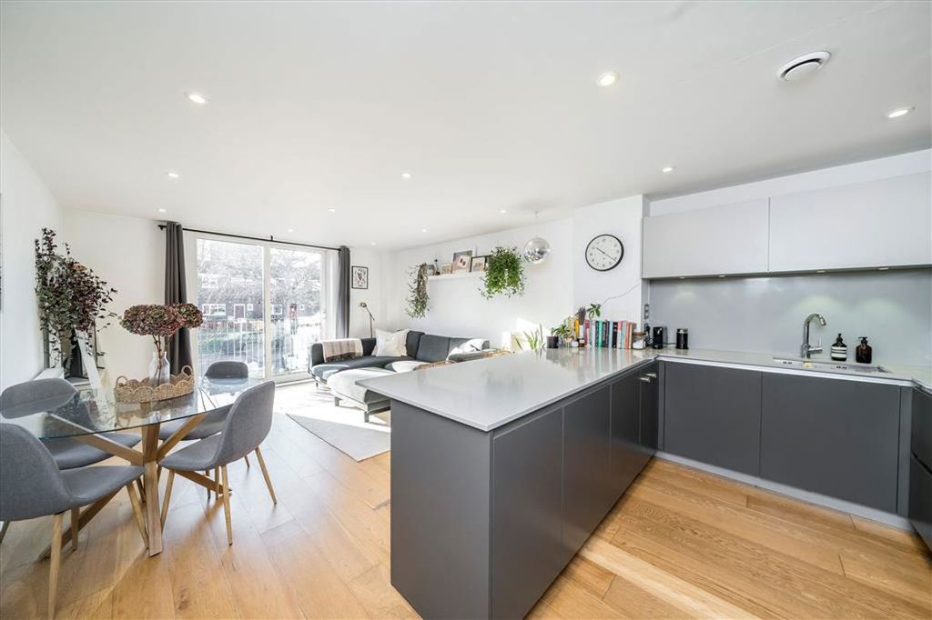 Property photo 2 of 7