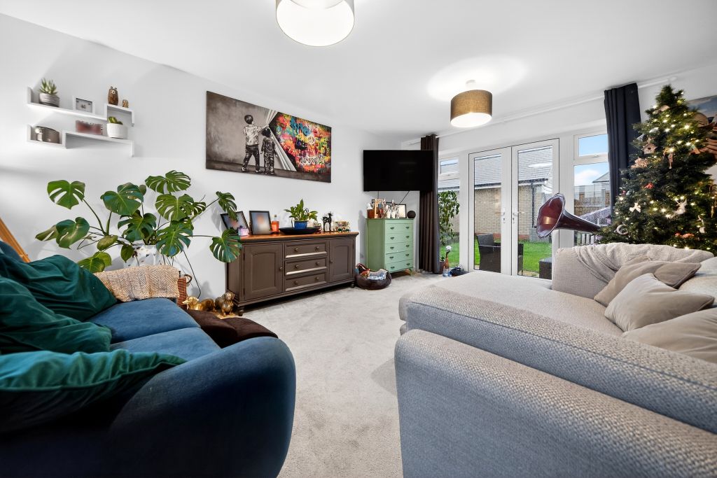 Property photo 3 of 24