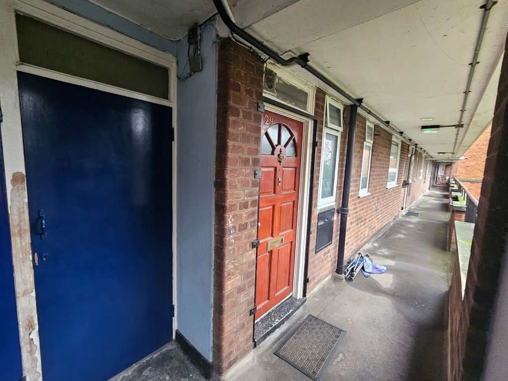 Property photo 2 of 22