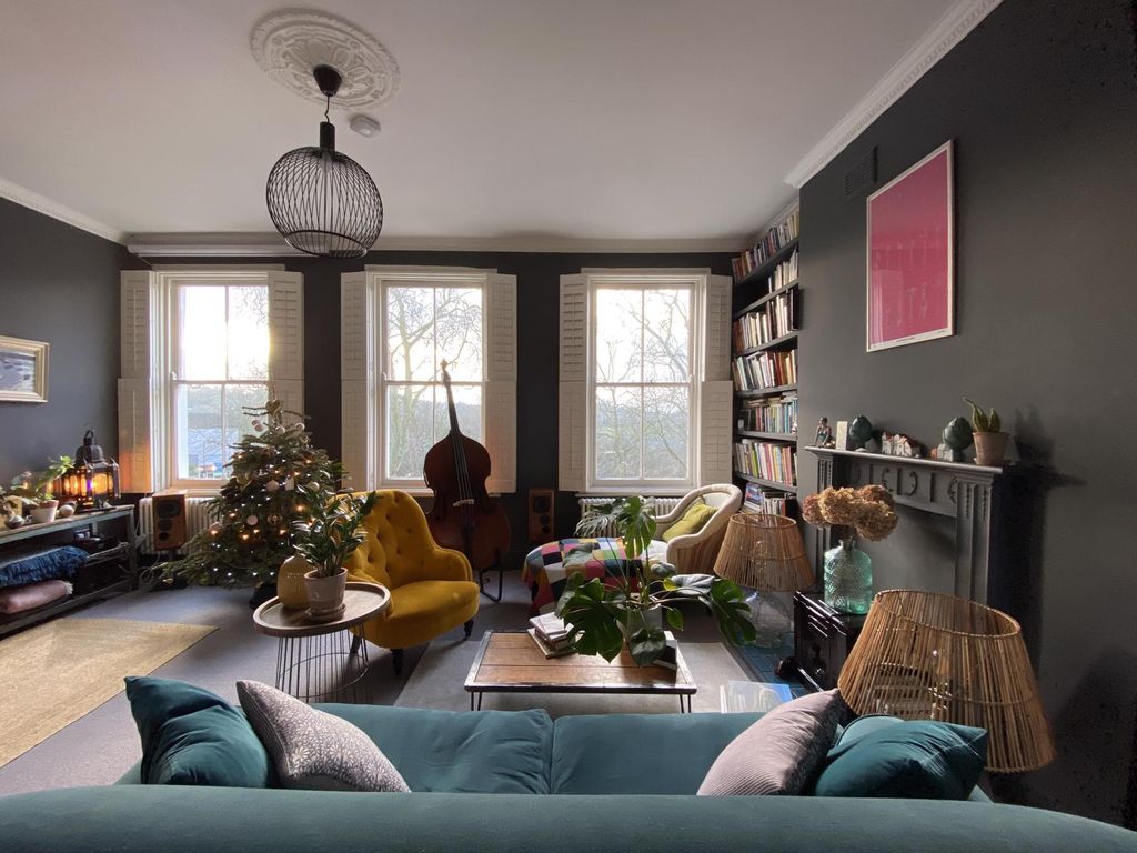 Property photo 1 of 25 Open Plan Living Room