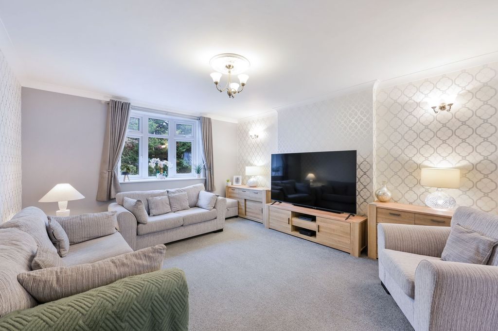 Property photo 2 of 16