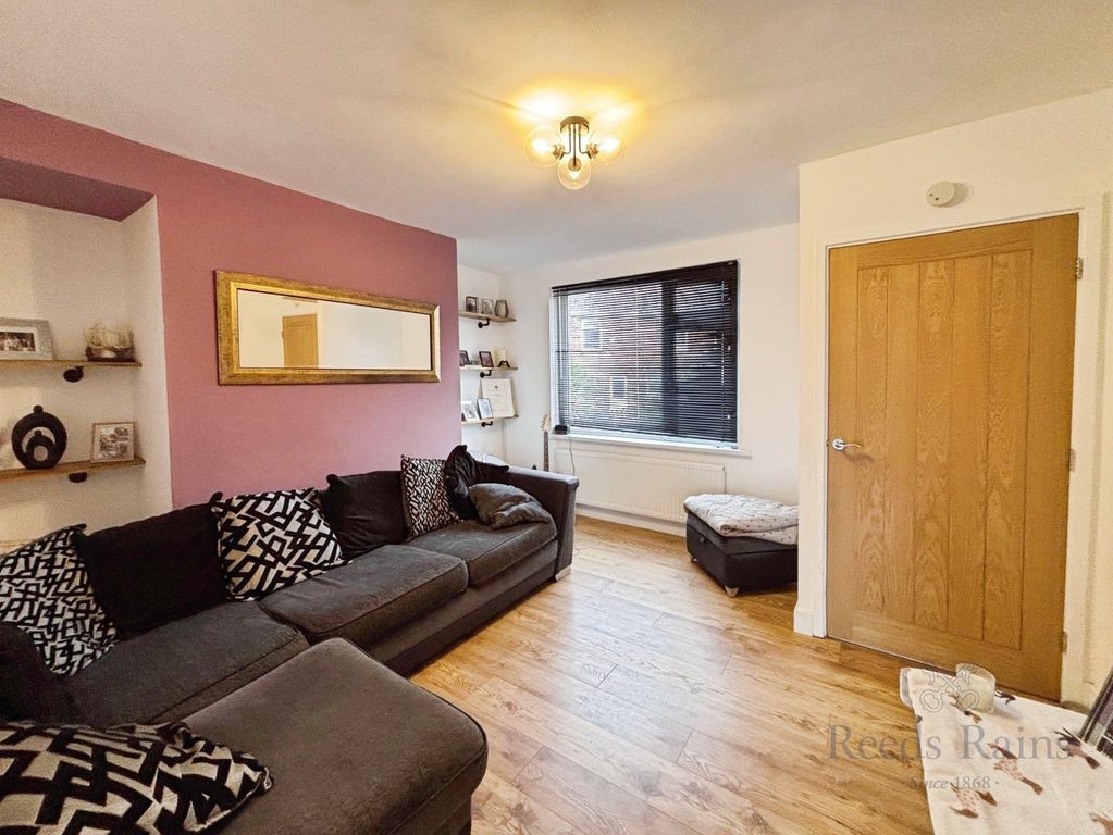 Property photo 3 of 13 Picture No. 10