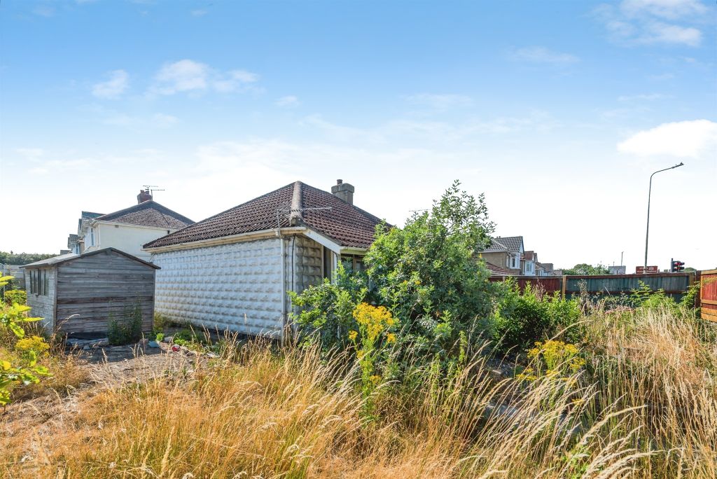 Property photo 2 of 20