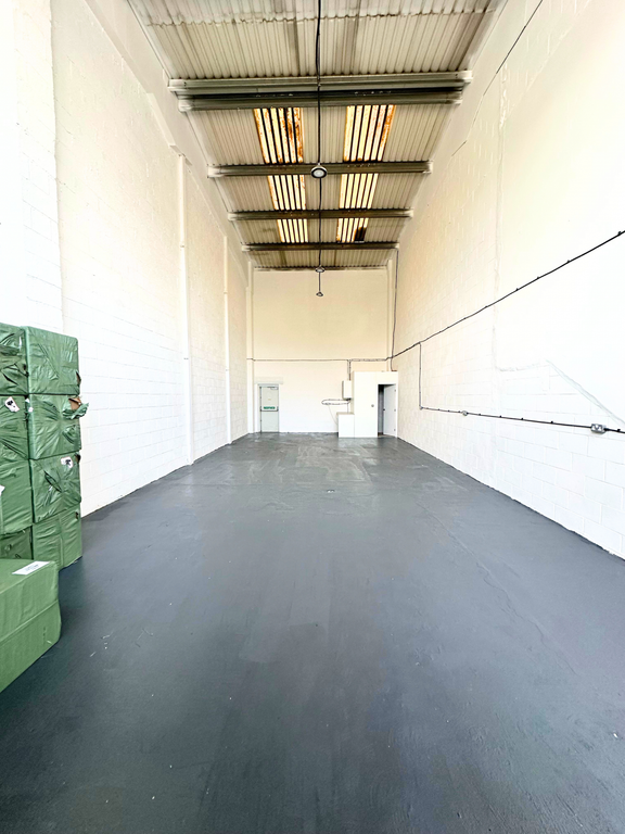 Property photo 1 of 3 Warehouse For Sale In Southall
