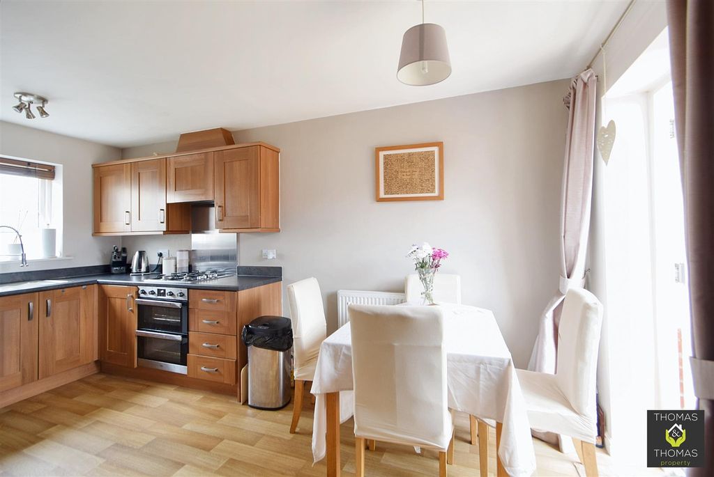 Property photo 2 of 12 Dsc_0002 (2).Jpg