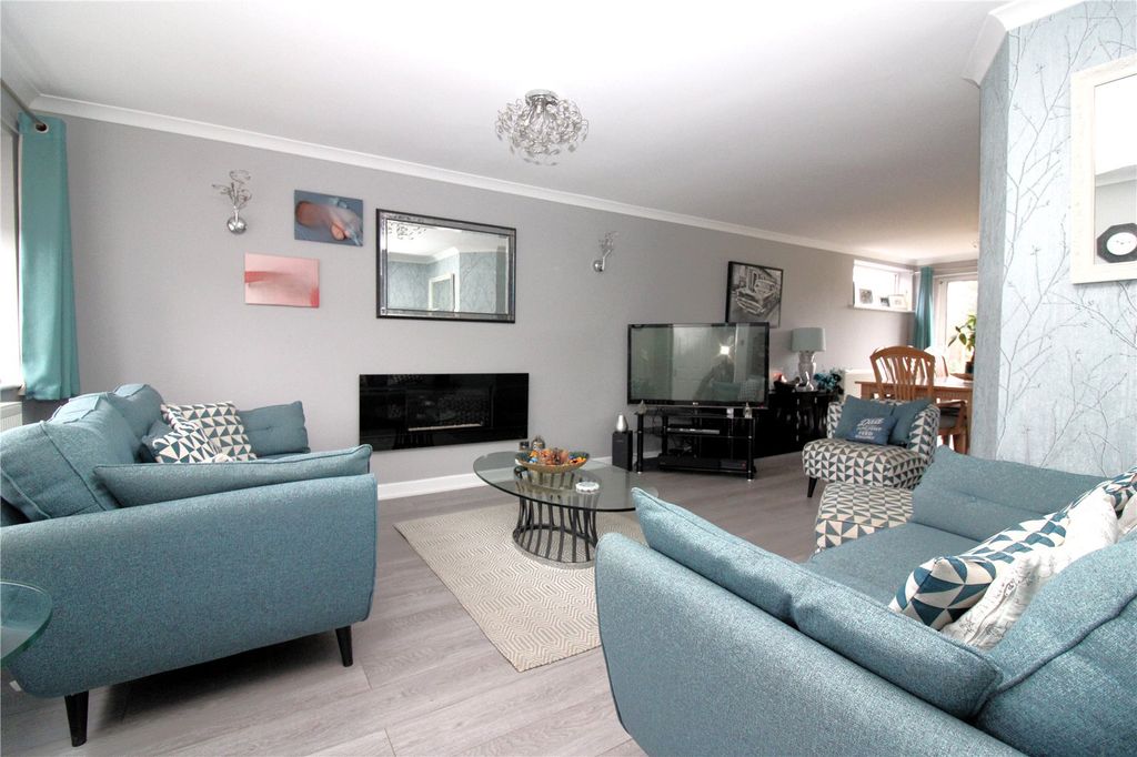 Property photo 3 of 24 Picture No. 08