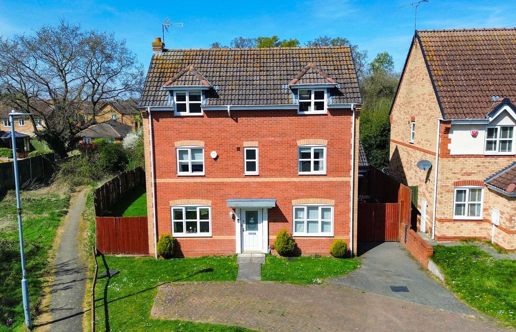 Property photo 1 of 27