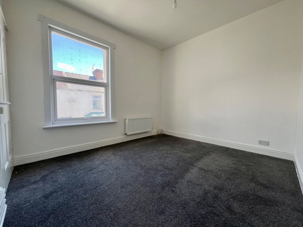 Property photo 3 of 4