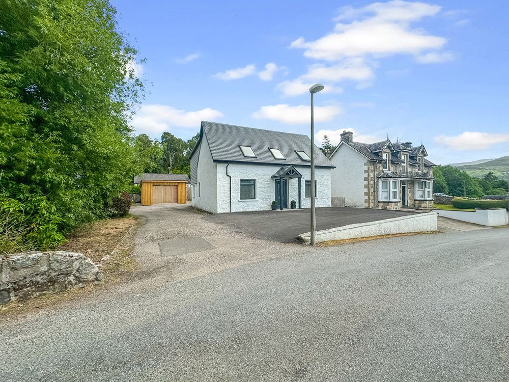 Property photo 3 of 65
