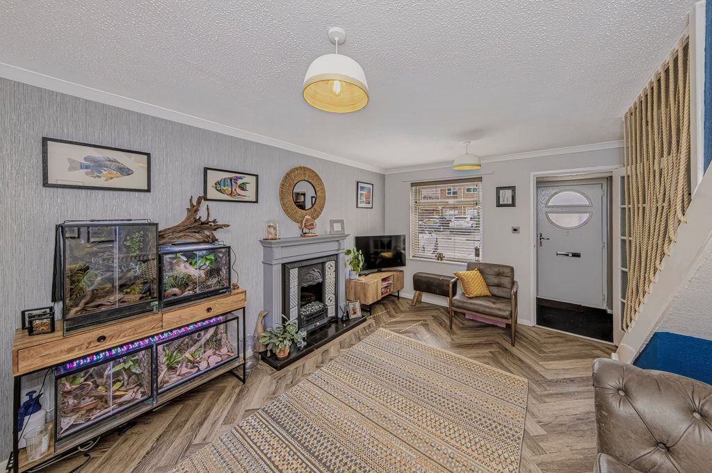 Property photo 3 of 15