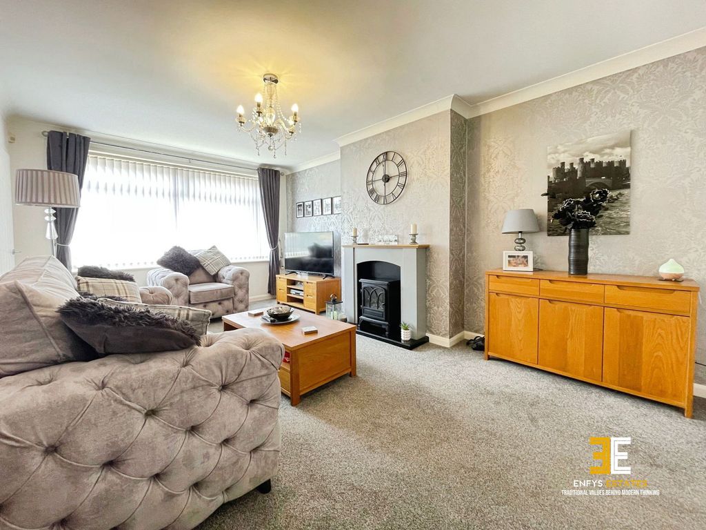 Property photo 3 of 24