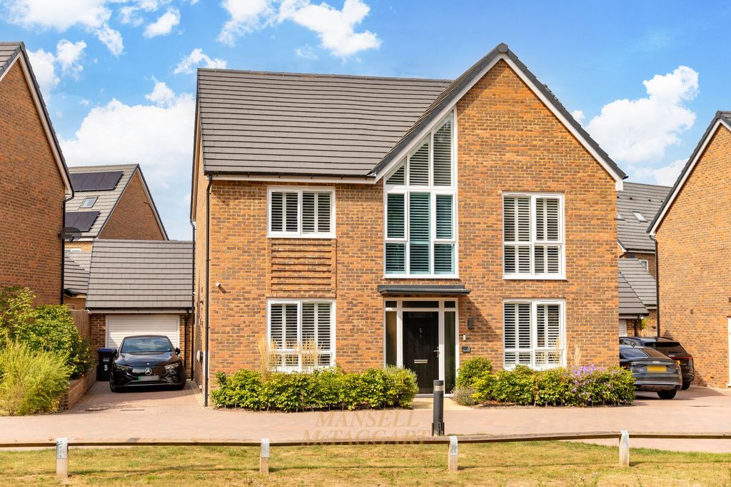 Property photo 2 of 34