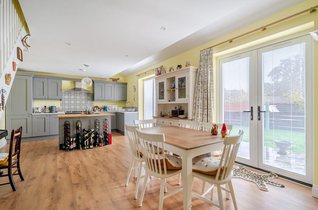 Property photo 2 of 12 Kitchen/Dining Room