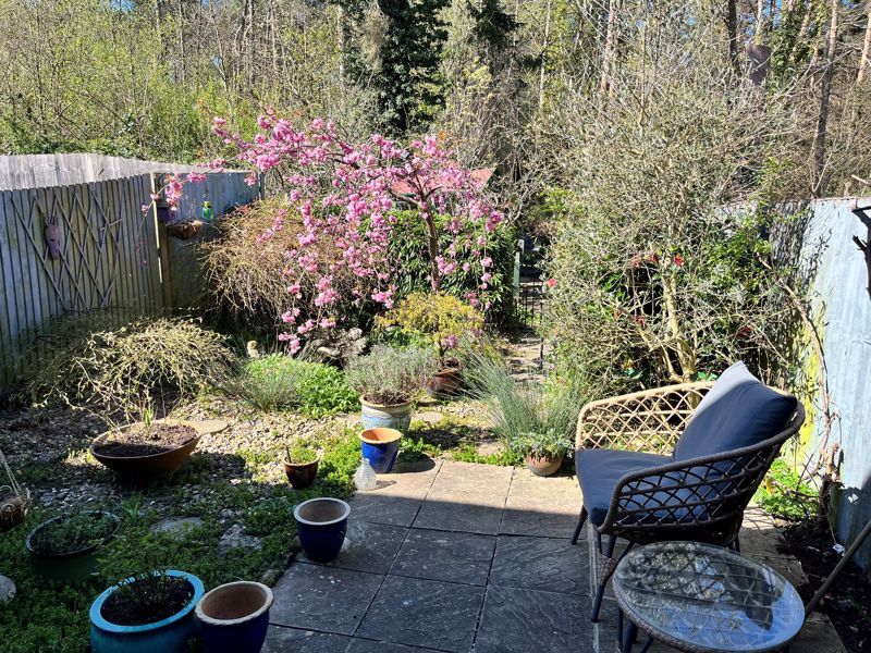Property photo 3 of 13 Garden