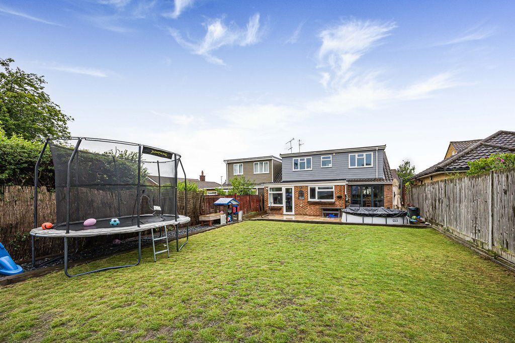 Property photo 2 of 35