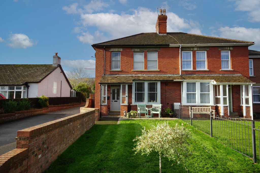 Property photo 1 of 26