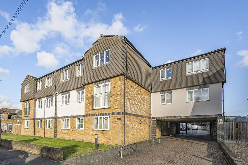 Property photo 1 of 17 4456240